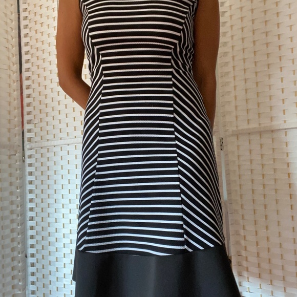 Formal-Office Dress - Picture 3 of 6